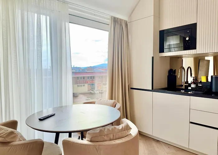 Luxury Rooftop Legrand With Balcony Apartman