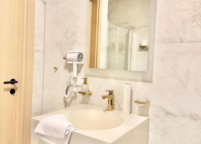Apartman Luxury Rooftop Legrand With Balcony Bécs