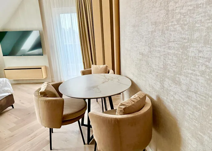Luxury Rooftop Legrand With Balcony * Bécs