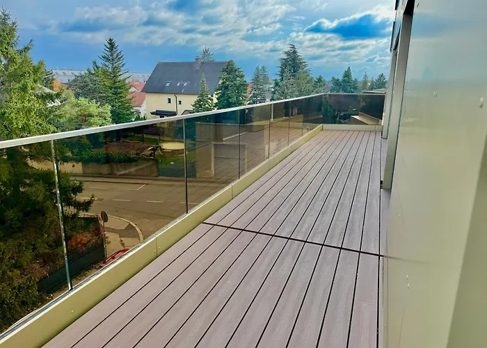 Luxury Rooftop Legrand With Balcony Apartman