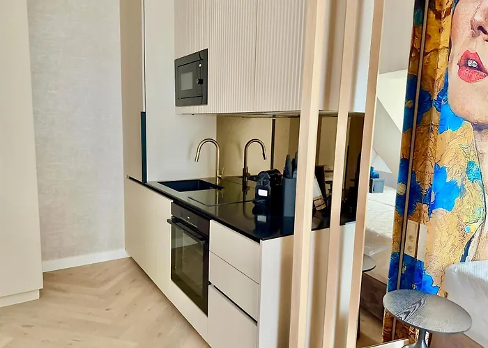 Apartman Luxury Rooftop Legrand With Balcony Bécs