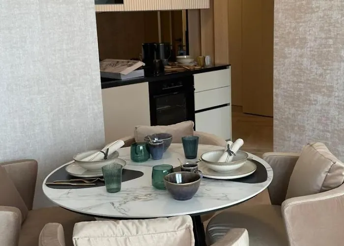 Luxury Rooftop Legrand With Balcony Apartman *