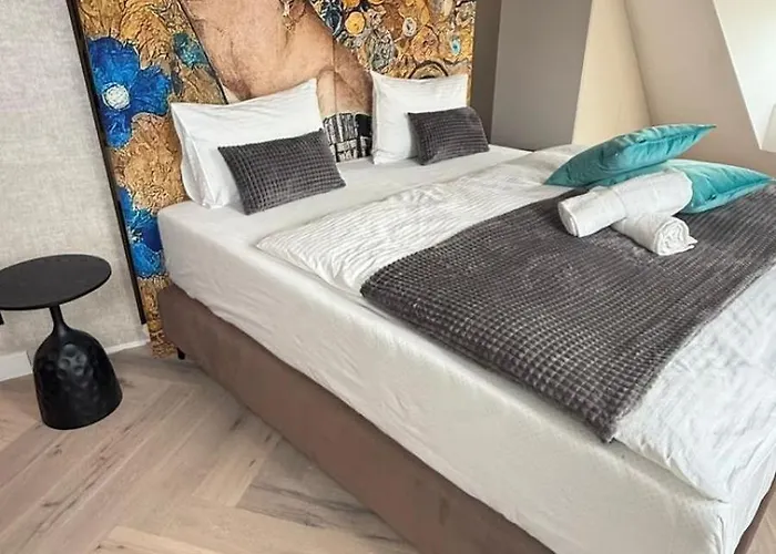 Luxury Rooftop Legrand With Balcony * Bécs